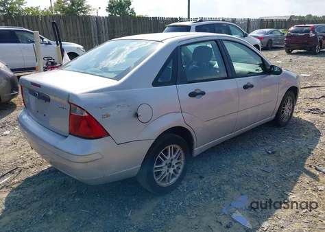 2005 Ford Focus Zx4 z USA, uszkodzony, nr VIN 1FAFP34N55W199523